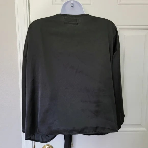 Urban Outfitters Black Satin Tie Front Nicole Blouse Flare Sleeve Deep V Size S - Picture 8 of 14